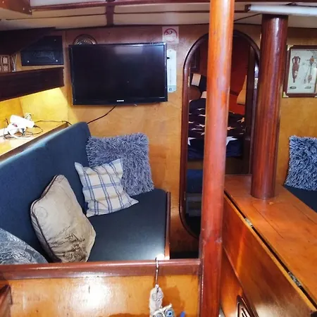 Vacations In A Sailboat Лиссабон
