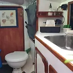 Vacations In A Sailboat 보트호텔