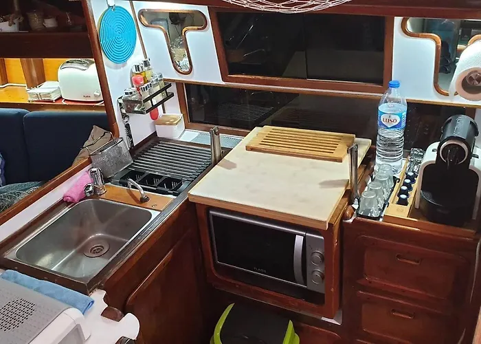 Vacations In A Sailboat