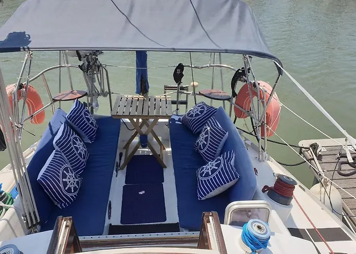 Vacations In A Sailboat