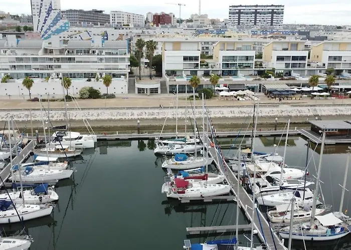 Vacations In A Sailboat Lissabon