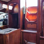 Vacations In A Sailboat Båthotell *